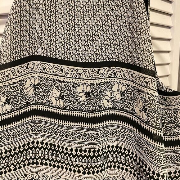 Bailey 44 Sleeveless Top - Picture 2 of 5